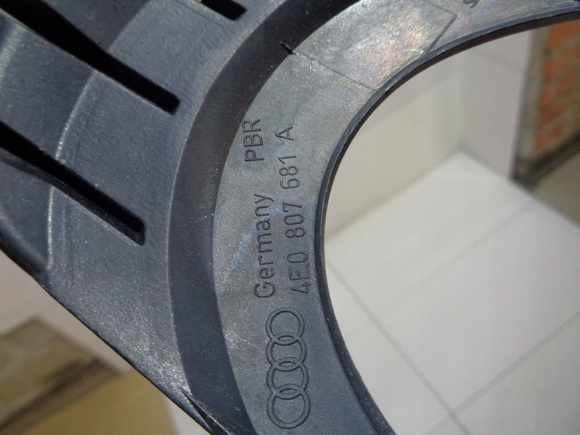 фото №10, Решётка бампера левый перед audi a8 d3 03-06 4e0807681a