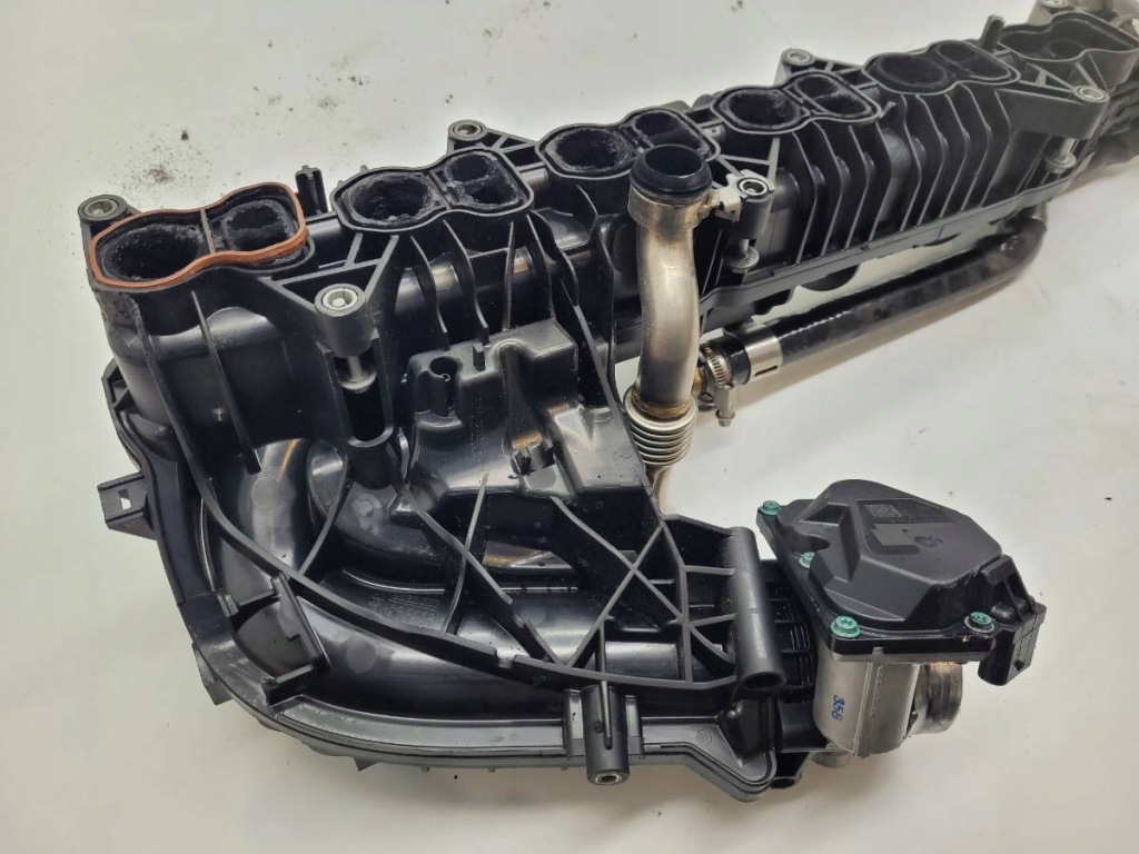 Коллектор впускной  дроссельная заслонка bmw 7 f01 f02 3.0 d 245 7800088 с Разборки