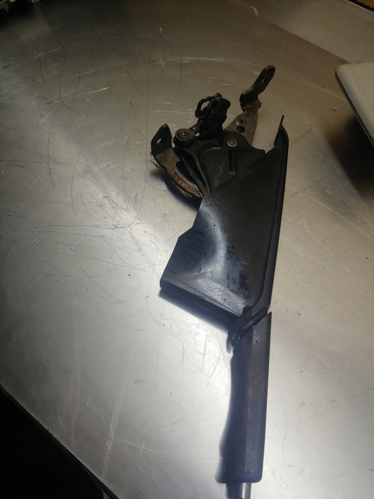 Купити Важіль гальма ручного audi a4 b5 1,8 b