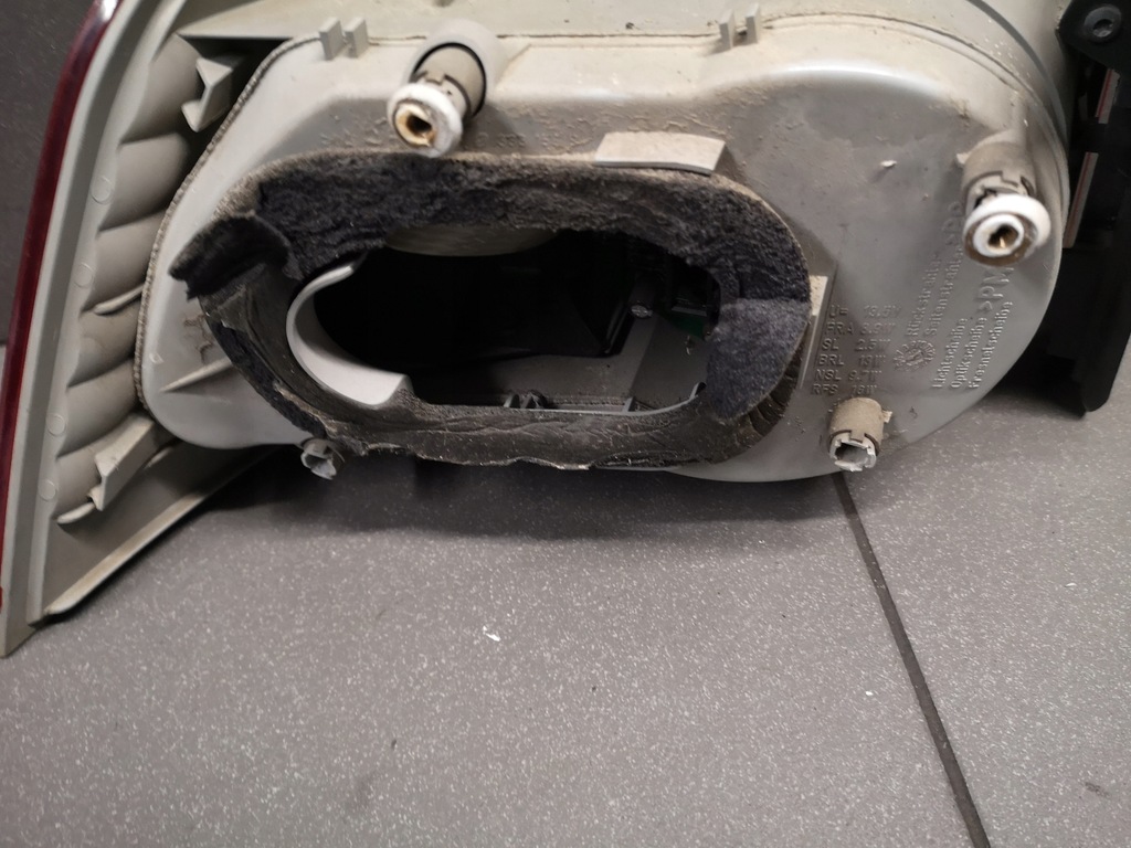 фото №10, Лампа правий задня w крила vw phaeton 3d0945096d