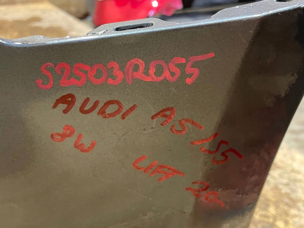 Audi a5 2 2 8w b9 15-19 s-line бампер перед передний решётка радиатора в Украине