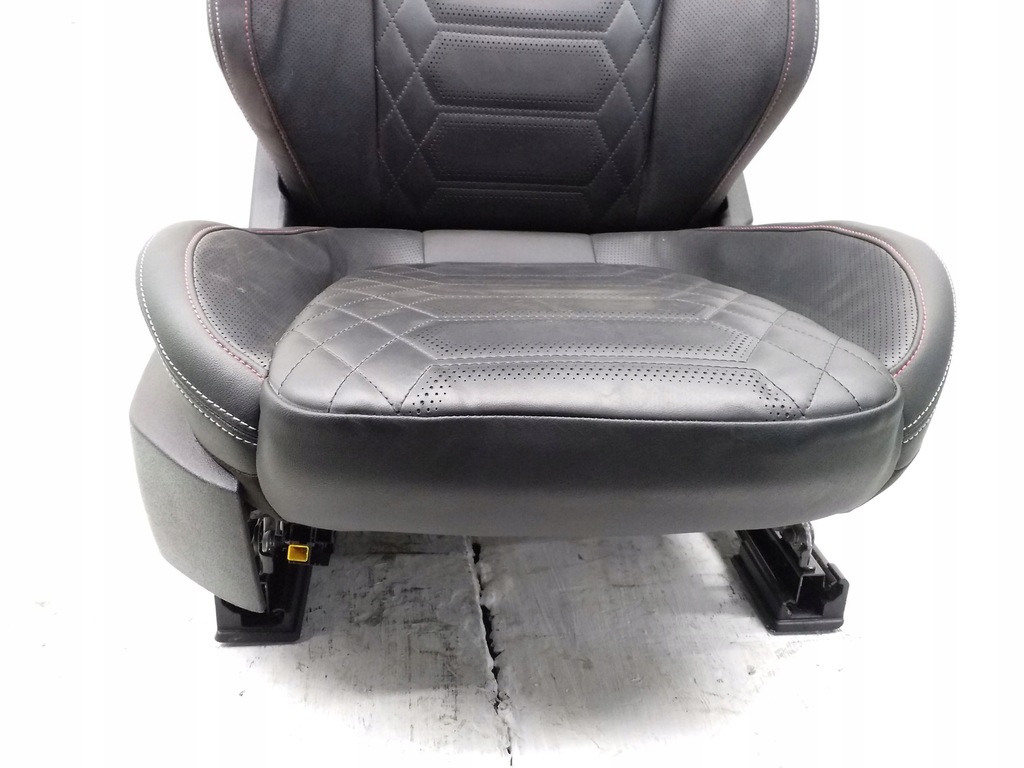 фото №13, Ford focus 2023 обивка / комплект