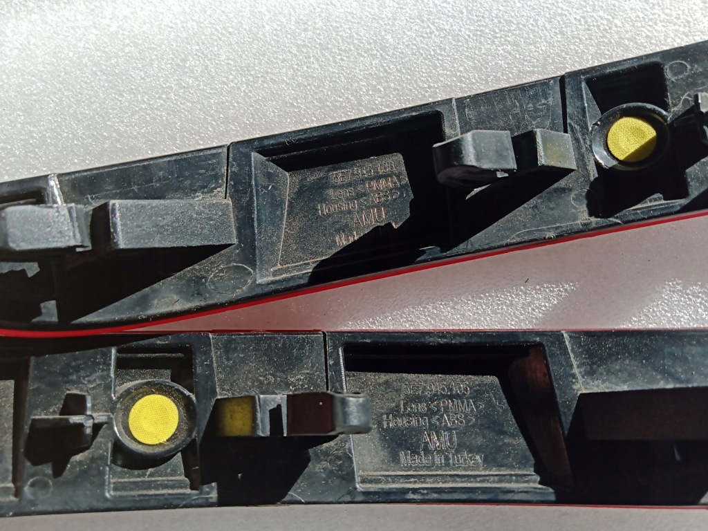 фото №8, Правый левый отражатель бампера задняя skoda octavia iv 2020 5e7945105/5e7945106