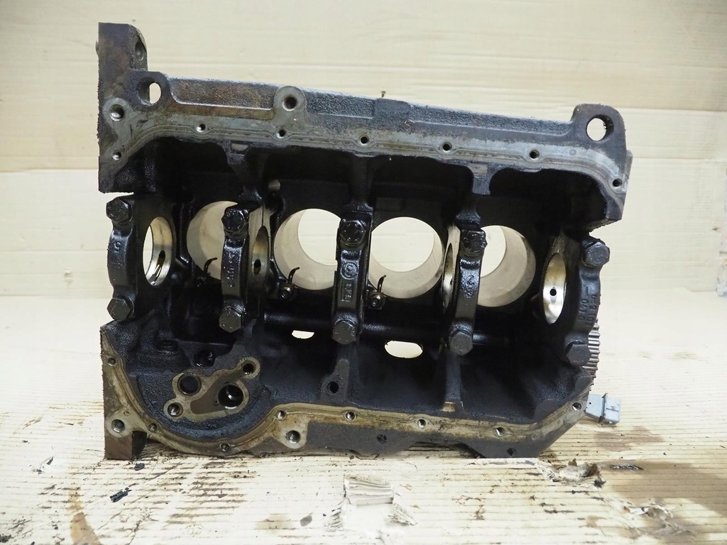 фото №14, Блок двигуна a4 b5 passat b5 1.8 t aeb 1.8t