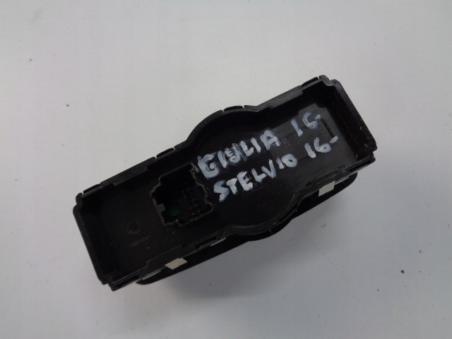 фото №3, Панель світла alfa romeo stelvio 2016-