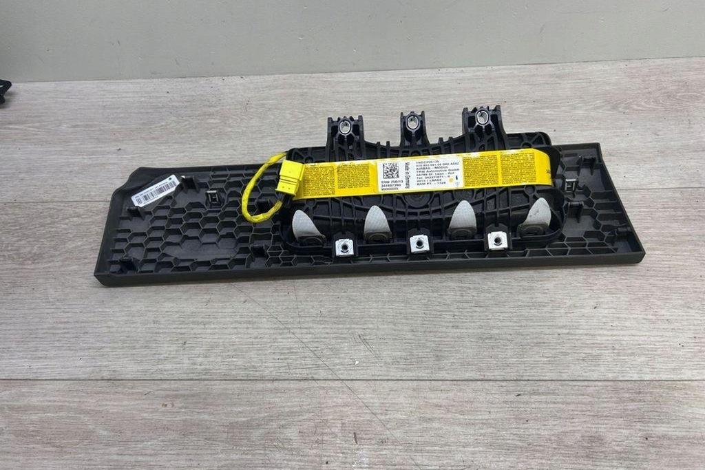 фото №6, Коленная подушка безопасности porsche panamera 970 97080306104 3.0l 2014