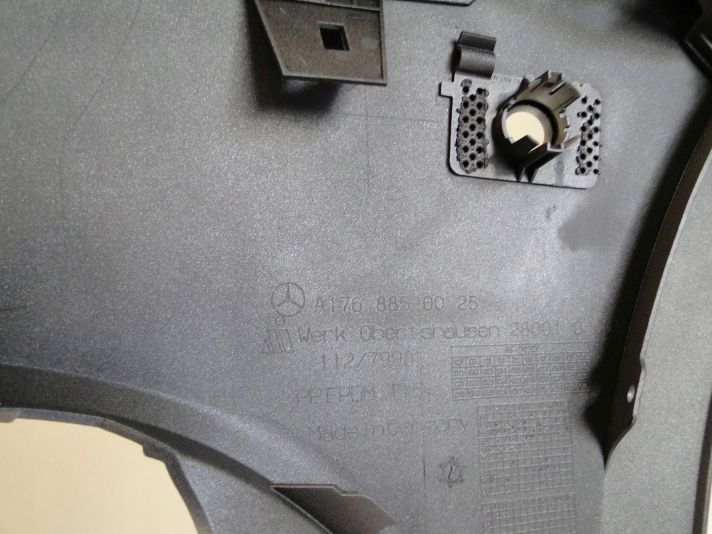 Mercedes a klasa w176 176 дорестайлинг  бампер передний на датчики pts 761 Киев