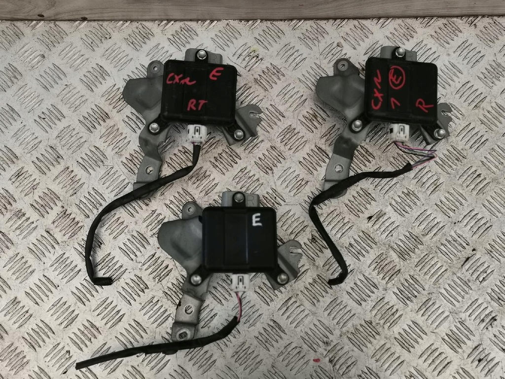 фото №1, Mazda cx5 ii 17- радар задняя задний правый kb8c-67y30e