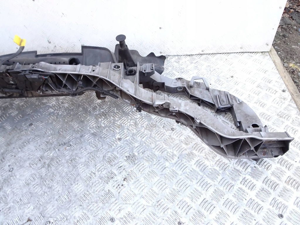 фото №10, Pas передній панель фари grand c-max mk2 ga