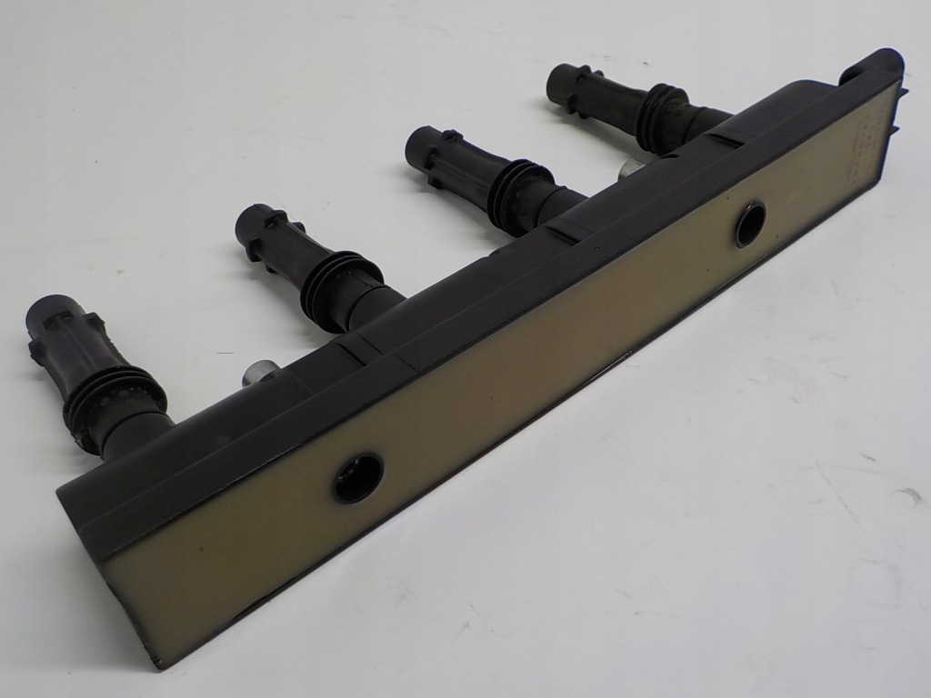 Купити Opel astra j 1.4 , 1.4 t котушка запалювання delphi 28445765