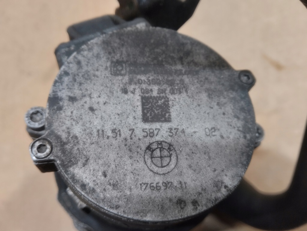 Додаткова насос води bmw 7587374 f10 f01 f04 гібрид Недорого