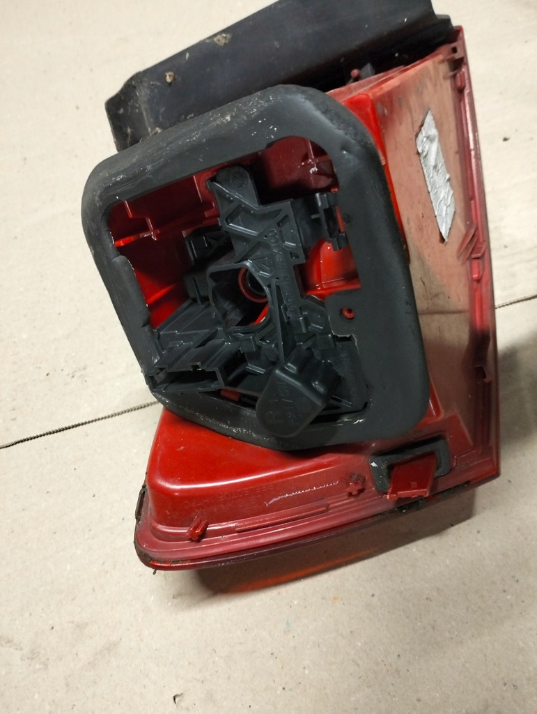 фото №8, Лампа задняя правая vw jetta vi sedan