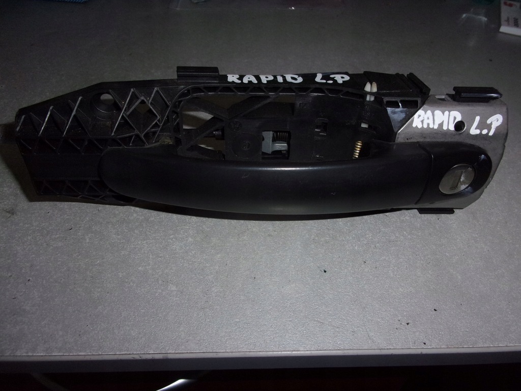 фото №1, Ручка двері skoda rapid лівий перед