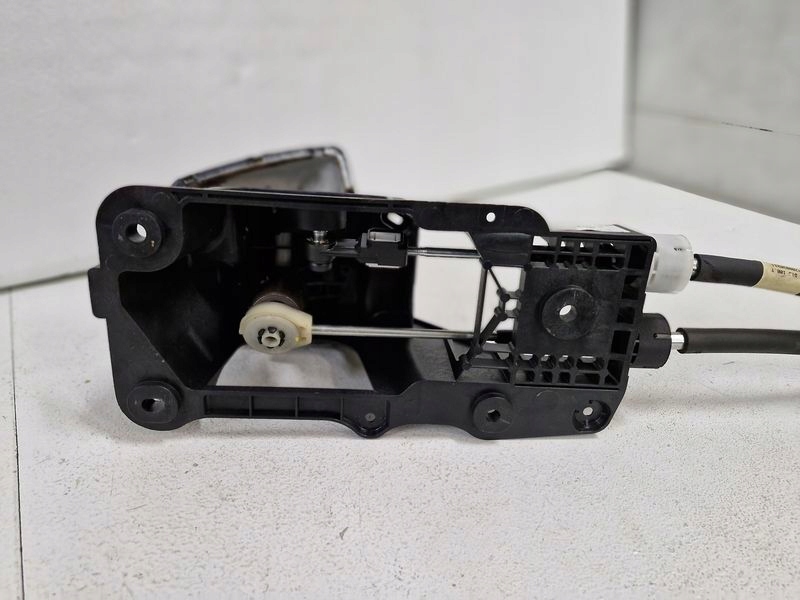 фото №9, Renault laguna iii 2.0 dci домкрат перемикання передач 8200933373c