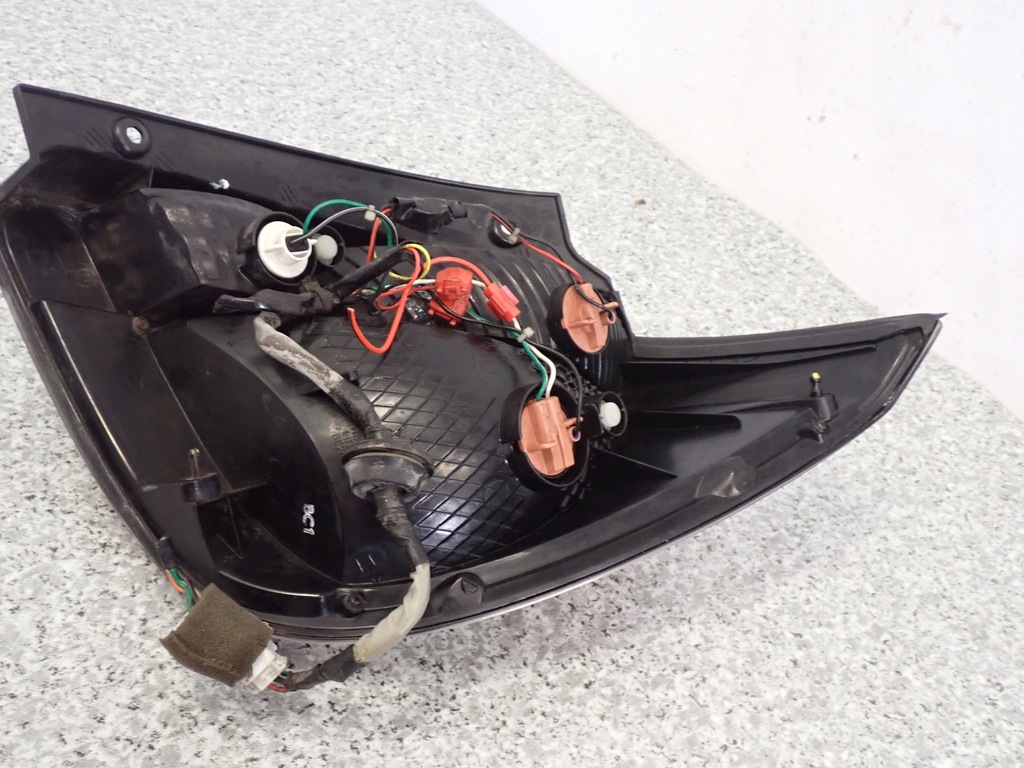 фото №10, Kia rio 06-10 лампа задняя левая