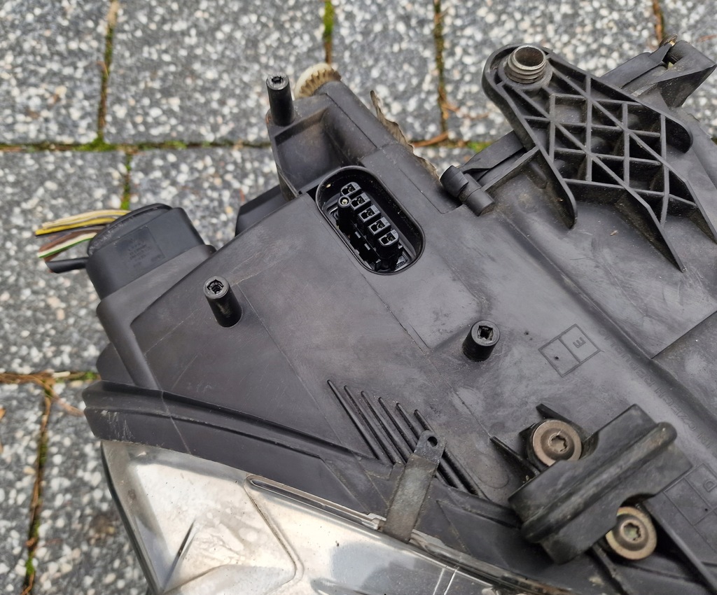 фото №10, Skoda superb i фара левый ксенон 204