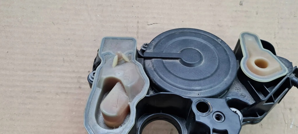 фото №11, A5 8w вентиляция картера сепаратор масла 2.0 tfsi 06k103495as a4 b9 8w q5