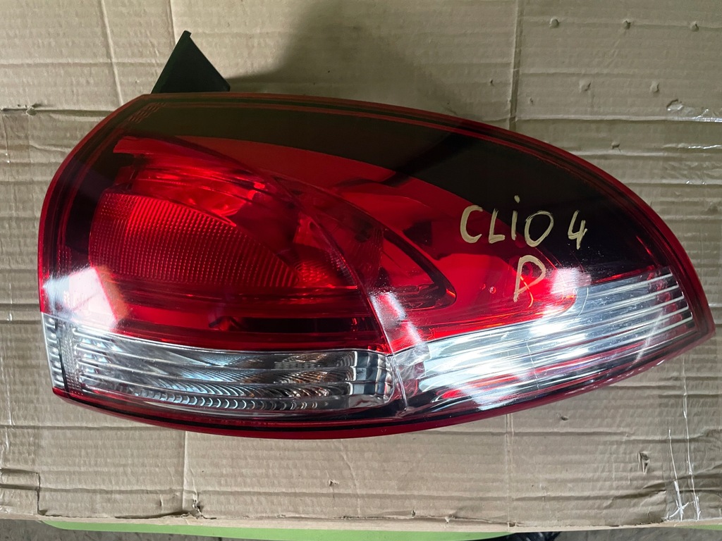 фото №1, Лампа левая задняя крыла renault clio 4 iv kombi