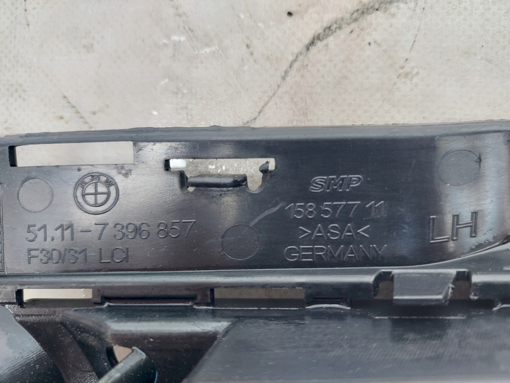 Bmw 3 f30 f31 рестайлинг  15-19 51117396857 решётка бампера передняя перед левая с Разборки