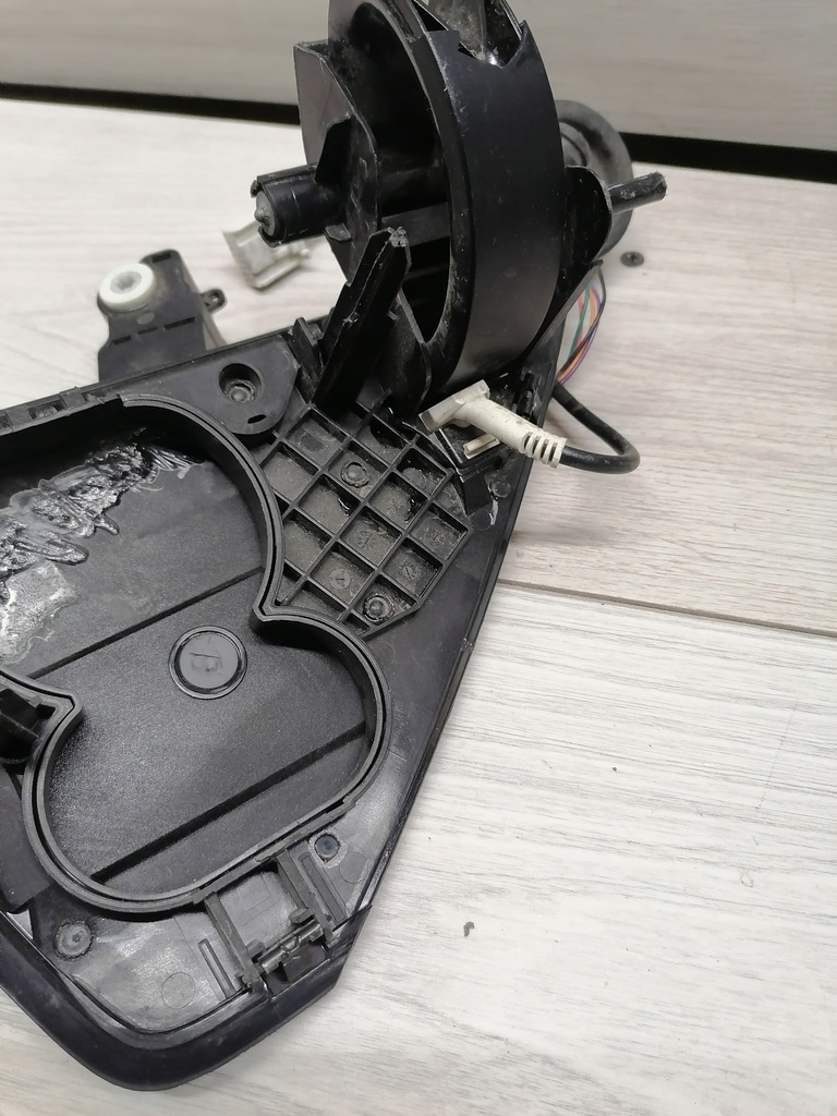 фото №6, Tesla 3 кришка порт заряджання 1505514-00-d