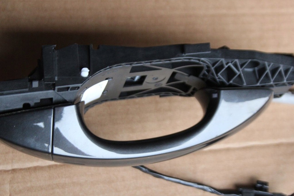 фото №2, Ручка дверь левый задняя бесключевой доступ vw arteon lb7r