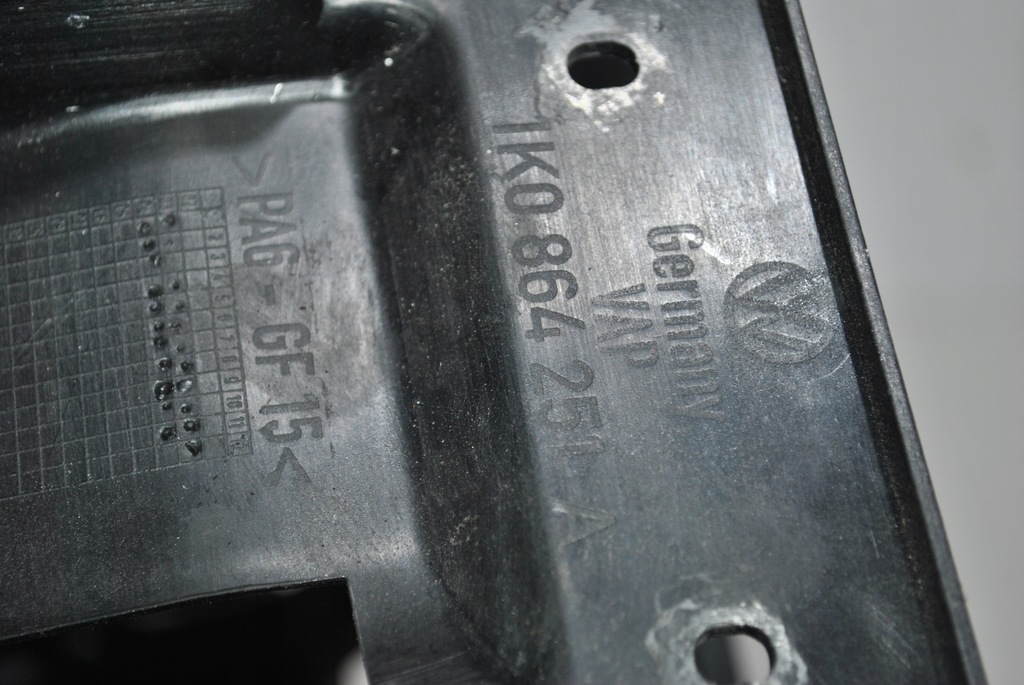 фото №7, Підлокітник середній vw golf v