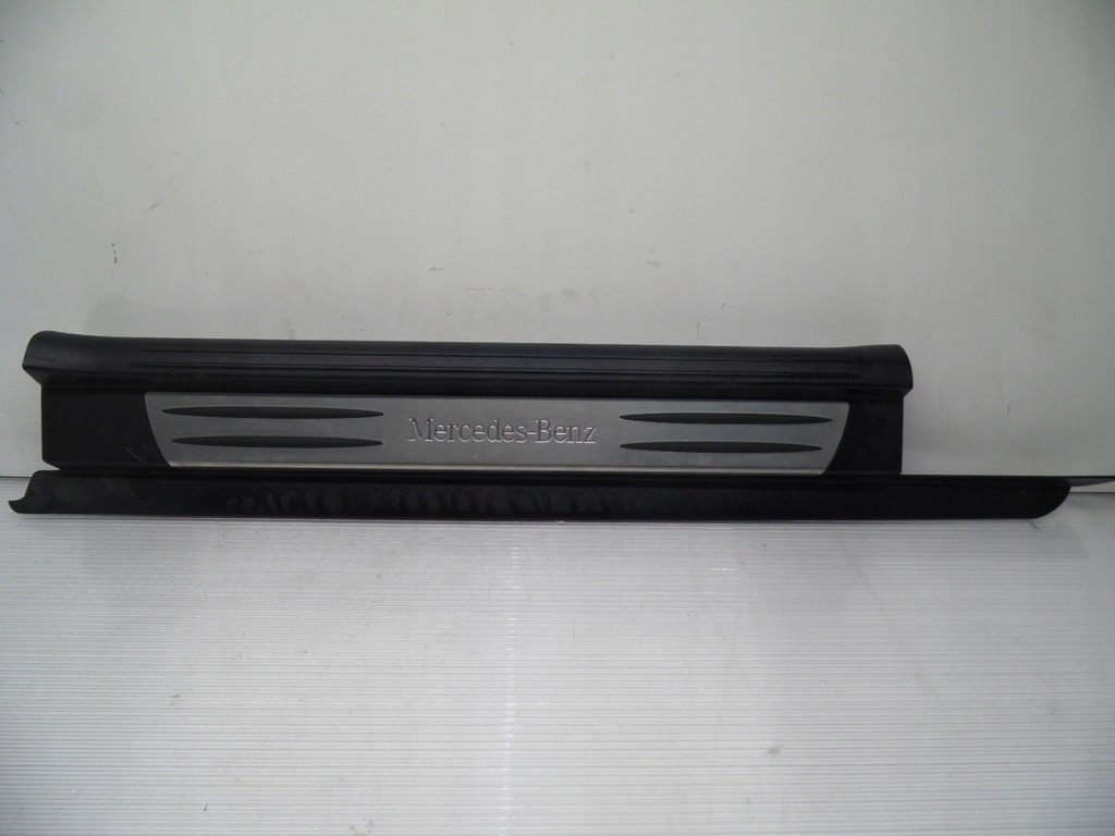 фото №1, Mercedes-benz оригинальный номер 1716800235 молдинг накладка порог