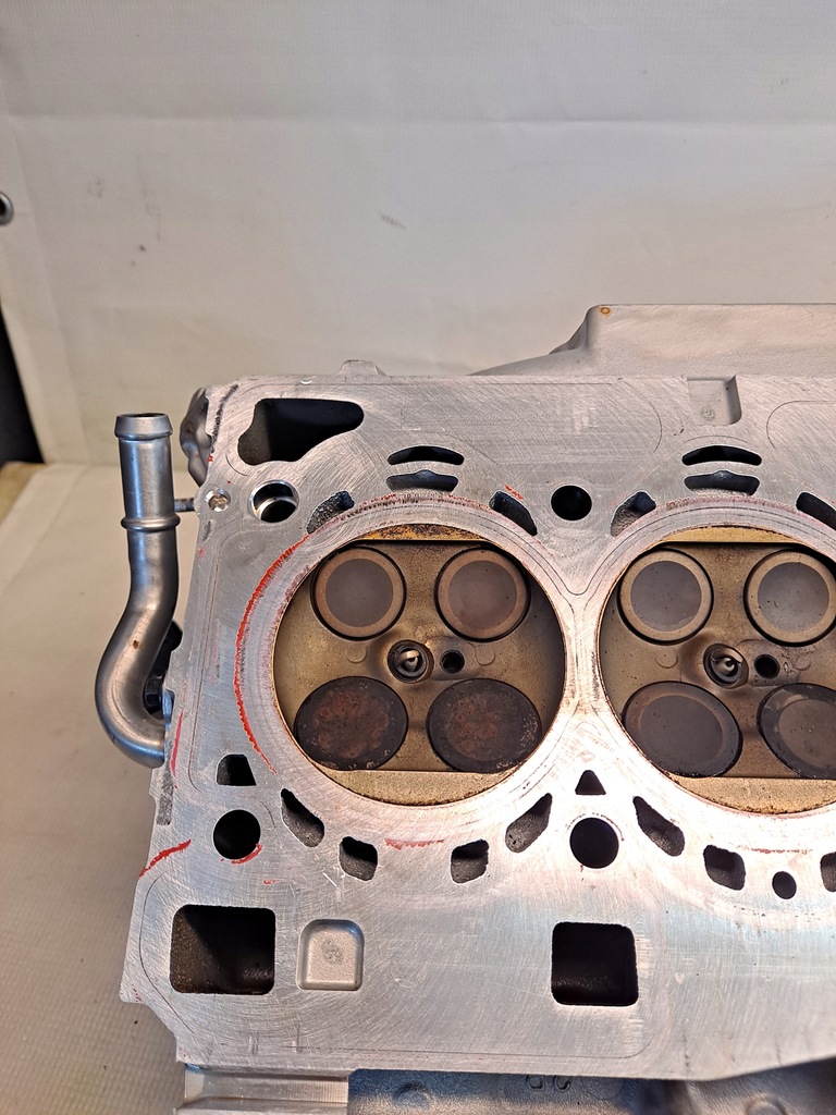 фото №15, Головка двигуна volvo xc40 2.0b 32257826 32257746