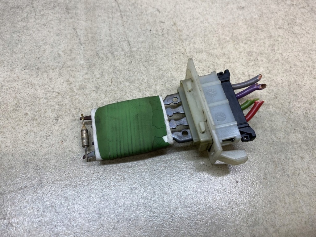 фото №3, Резистор резистор mercedes w169 2.0 cdi