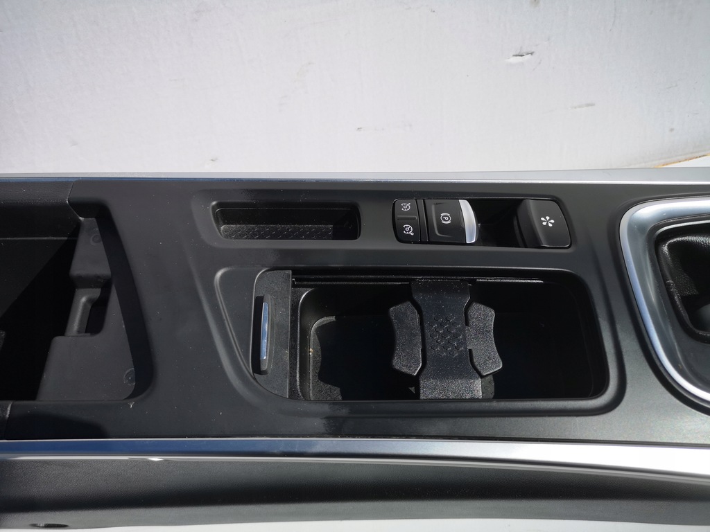 фото №5, Megane iv підлокітник тунель середній 969109180r