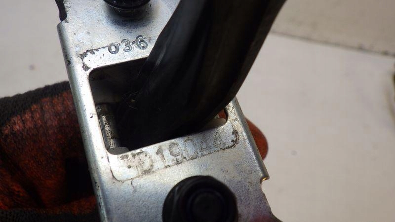 фото №7, Ограничитель дверь правый перед ford fiesta vii mk8 st ограничитель fiesta mk8