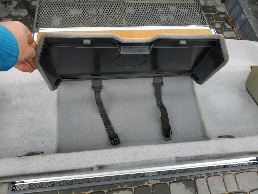 фото №7, Полиця задня задня mercedes 124 w124 sedan підголівники 1246900049