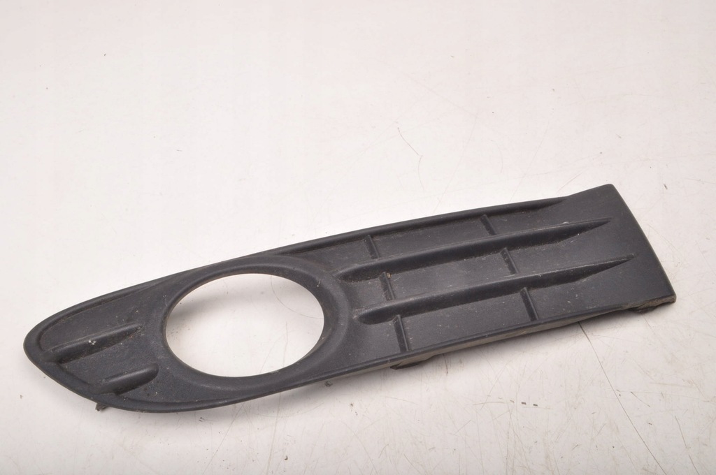 фото №1, Volvo s40 ii lift рамка решётка противотуманной фары левая 30744919