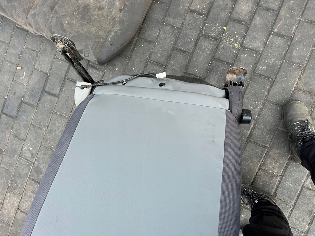 фото №7, Сидіння водія лівий заднє сидіння пасажира renault maxity 06-