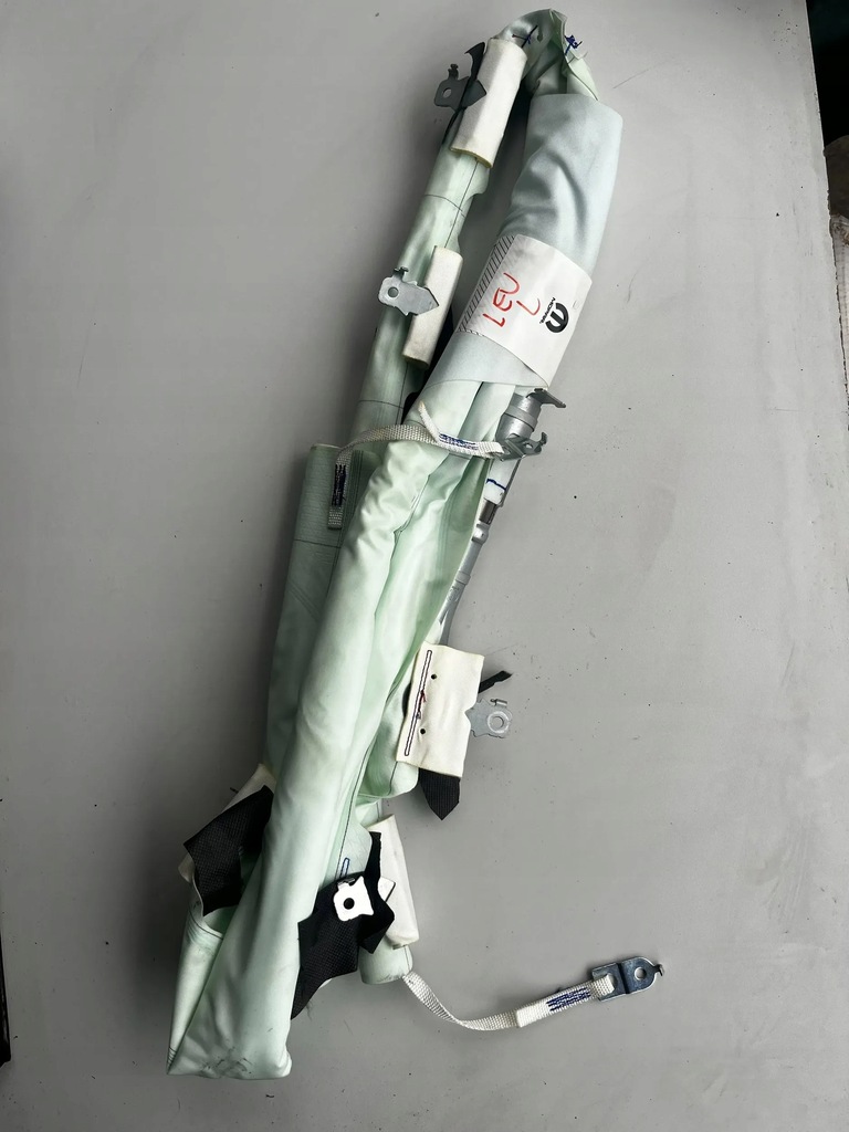 фото №1, Maserati levante шторка безопасности левая