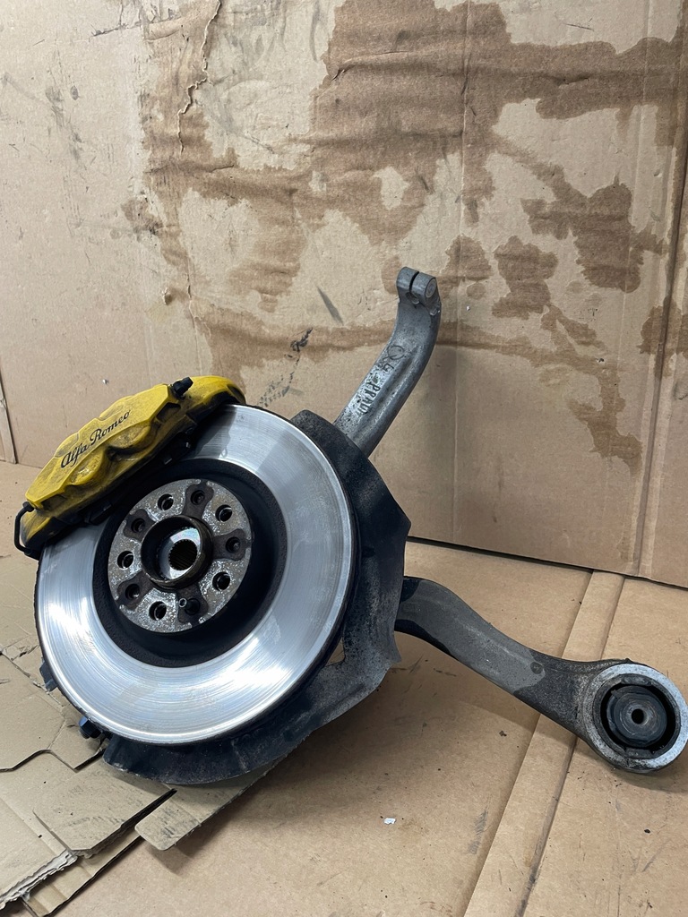 фото №5, Alfa romeo stelvio q4 2.0 280km поворотний кулак права перед передня важелі ідеальний стан