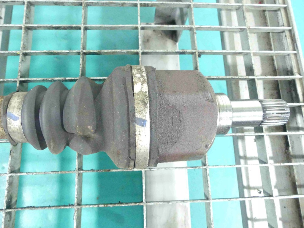 фото №2, Приводной вал левая peugeot 308 i t7 07-13 1.6 thp