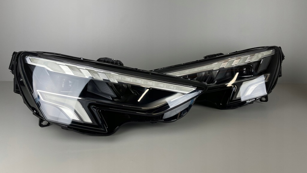 фото №1, Лампи ліва права audi a3 8y full led повний