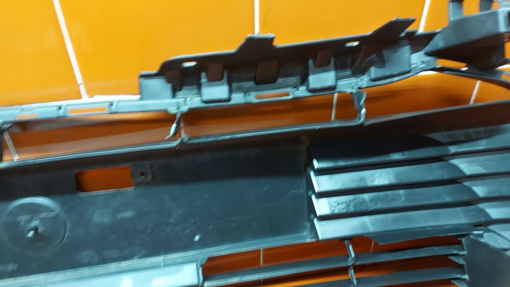 фото №14, Решітка бампера середня перед передня toyota corolla e21 sedan 19-