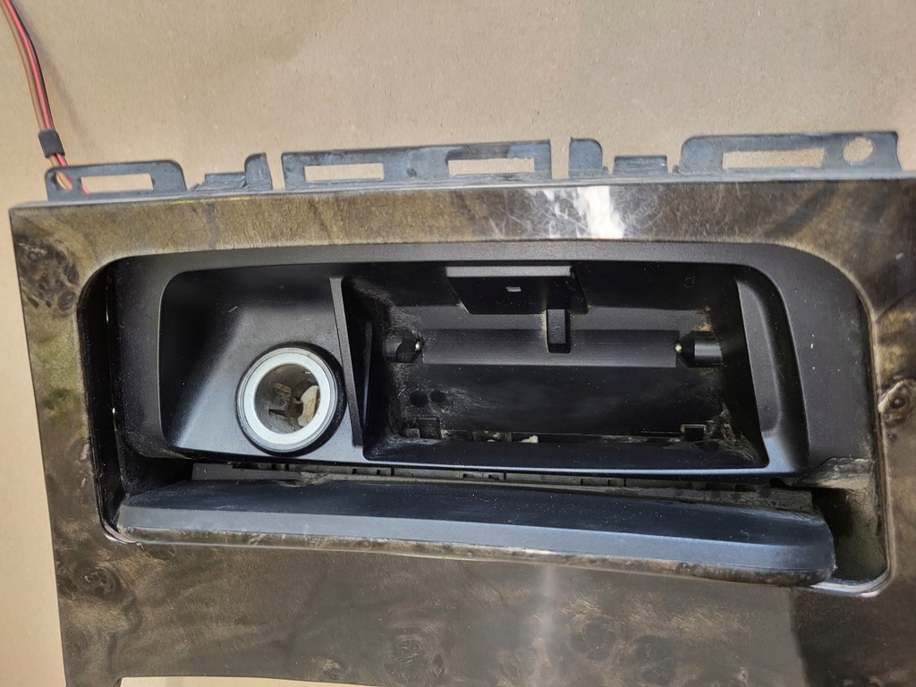 фото №10, Попільничка бардачок консолі панелі перед dekor тунель bmw 1 e81 e82 e88 оригінальний номер