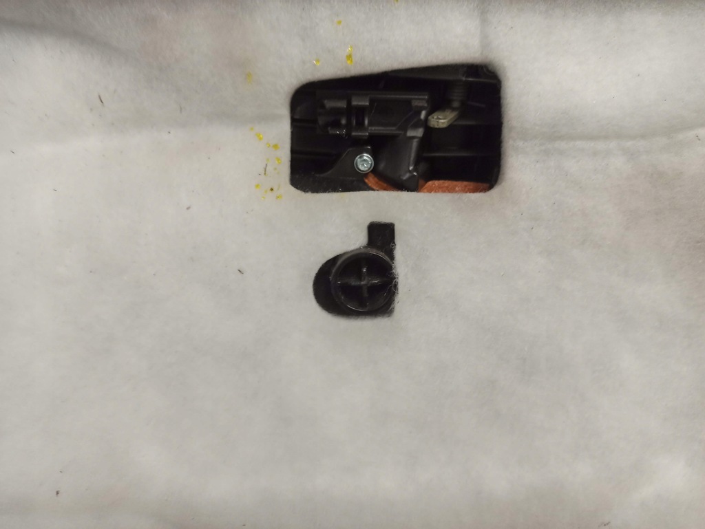 фото №10, Audi a3 8p 3d обшивка двері правий передній 8p3867106