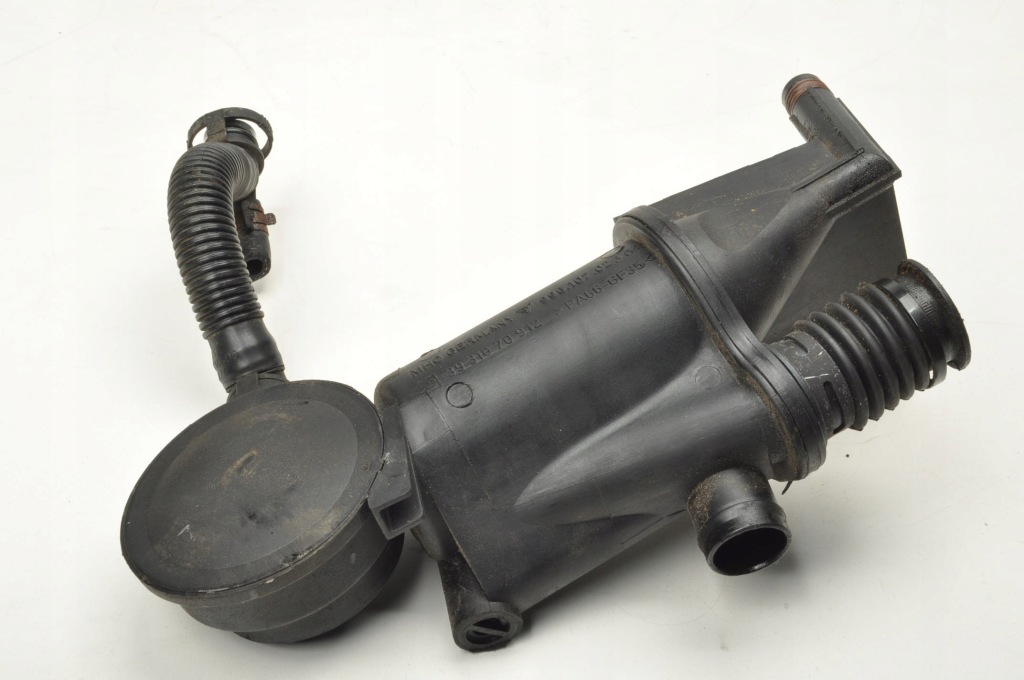 фото №1, Porsche оригинальный номер 99610702304 сепаратор масла, вентиляция пространство коленчатого вала