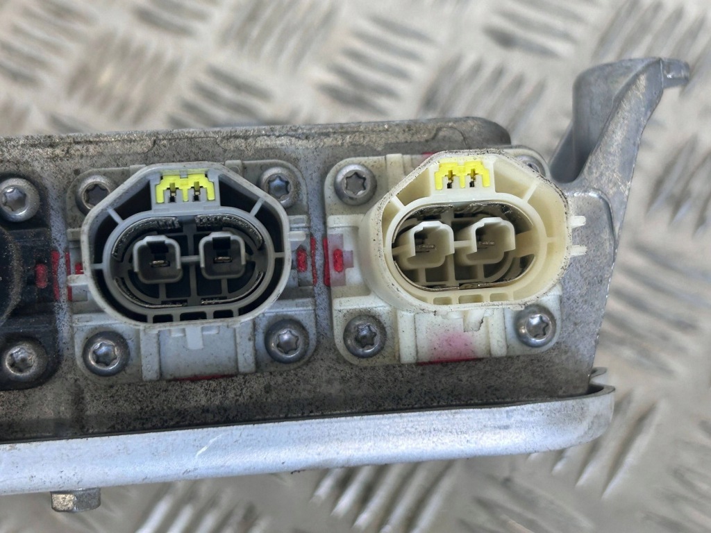 Inwerter/przetwornica напряжения tesla model x 104967800g Оригинал