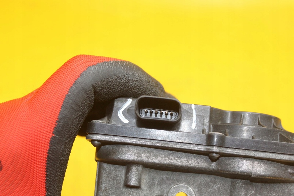 фото №8, Дросельна заслінка mazda 6 ii gh 1.8 16 v l8 l3r413640 k4238