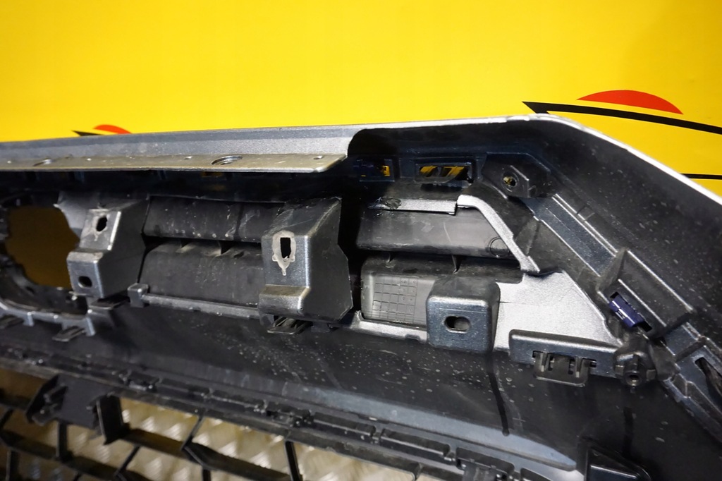 фото №14, Toyota grand highlander 2024 2025 - бампер перед передній решітка радіатора usa