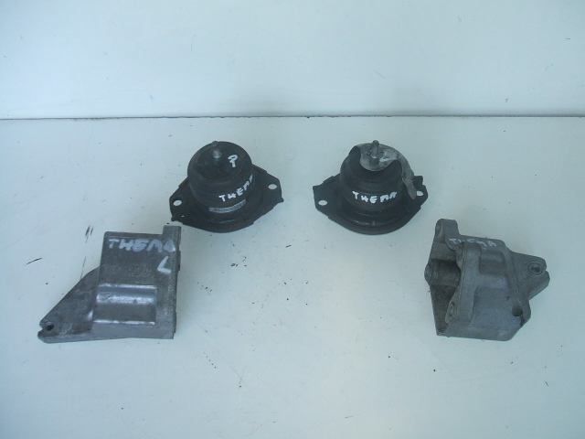 фото №1, Lancia thema chrysler 300c кронштейн подушка двигуна