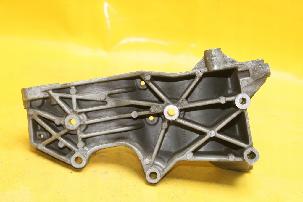 фото №7, Кронштейн генератора audi a4 b6 2.0b 06b903143l