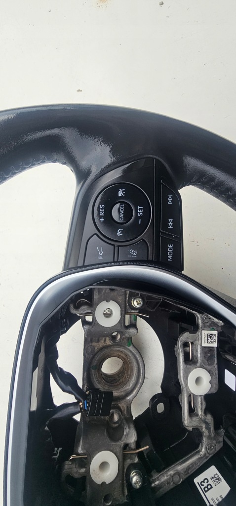 фото №10, Toyota corolla xii e210 e21 воздуховод кожаный мультифункция кожа идеальное состояние