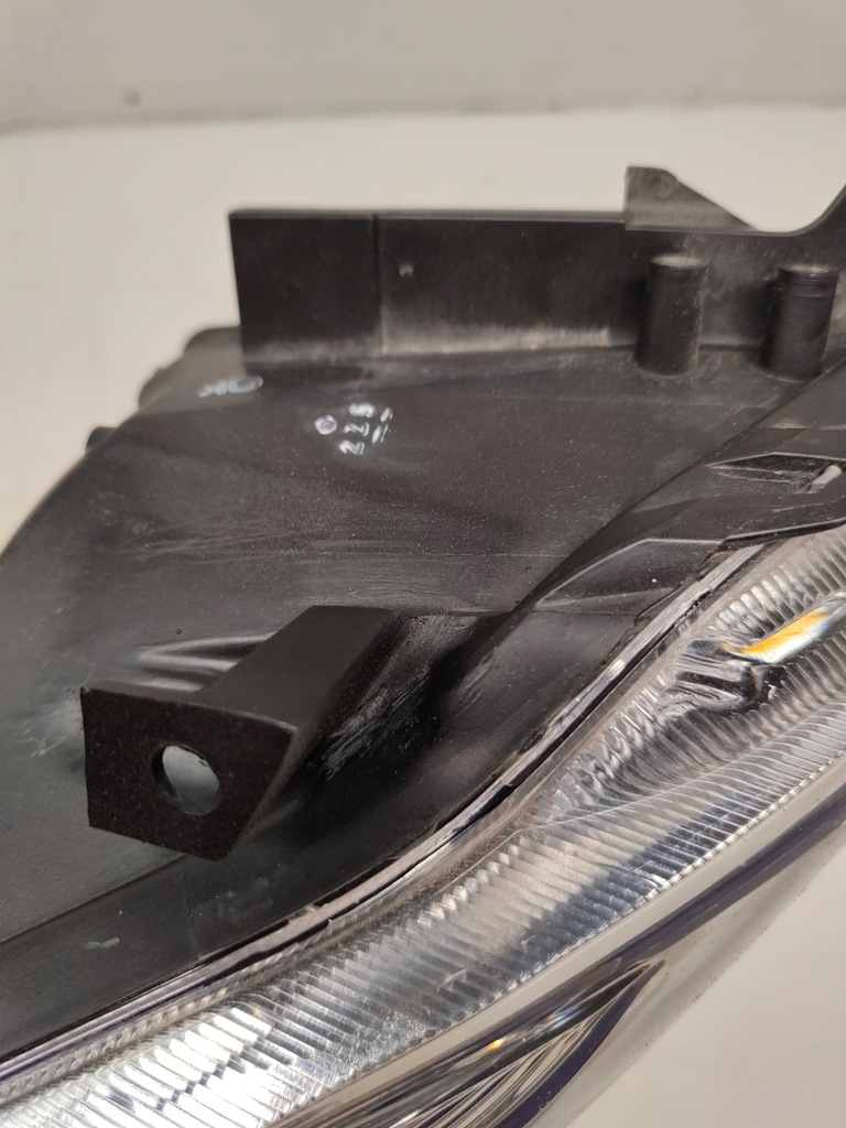 фото №7, Toyota prius 3 2012-2015 фара правий led