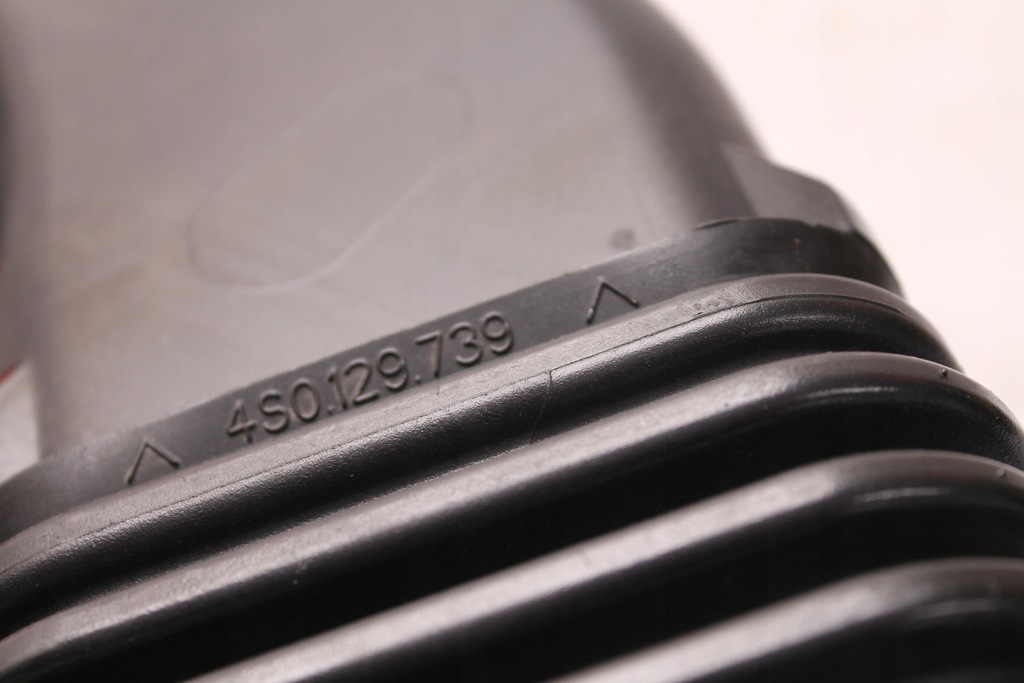 фото №5, Труба повітрозабірник повітря audi r8 4s0129520f 4s0129739